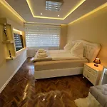 Apartments Lux By Ben&Co Apartment